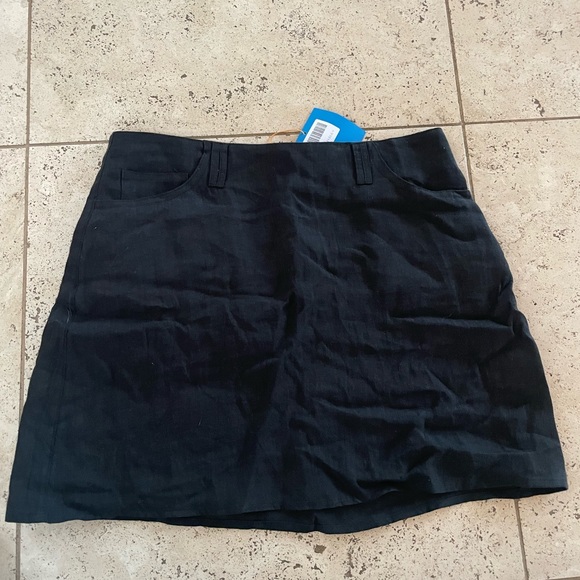 VRG Girl Black Linen Mini Skirt - Picture 2 of 6